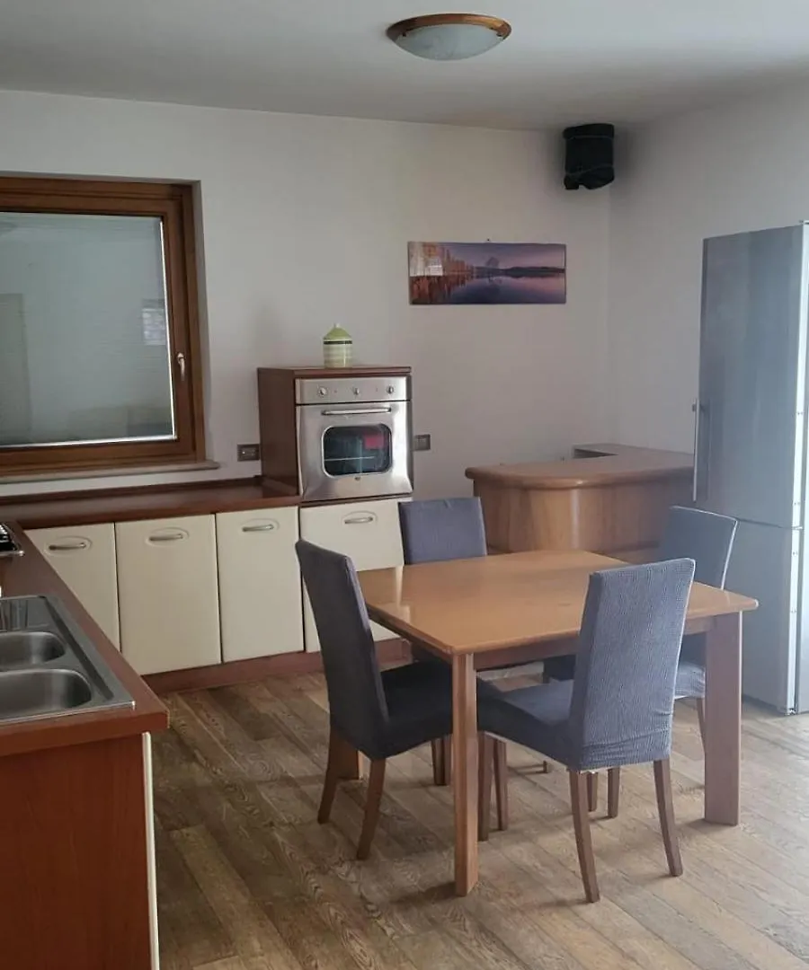 Casa Vacanze Relax Riva di Solto Apartamento